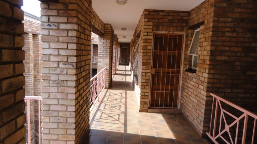 2 Bedroom Property for Sale in Die Bult North West